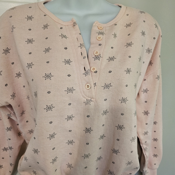 Vintage Pink Button-Up Sweatshirt with Star Pattern - Picture 2 of 5